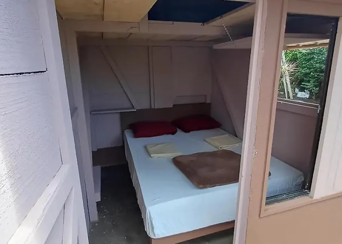 Tilawaland Campsite Aguilares